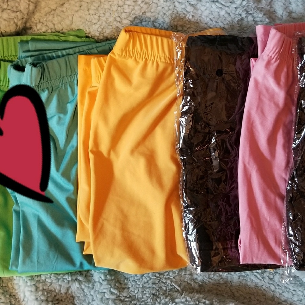 6 Pairs Large leggings!